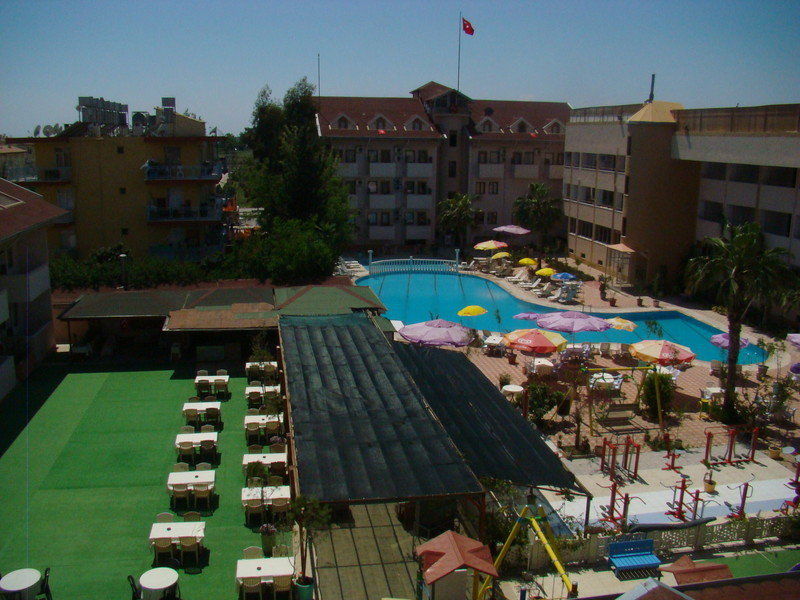 Yesiloz 4* Side