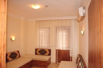 Yesiloz Resort Side